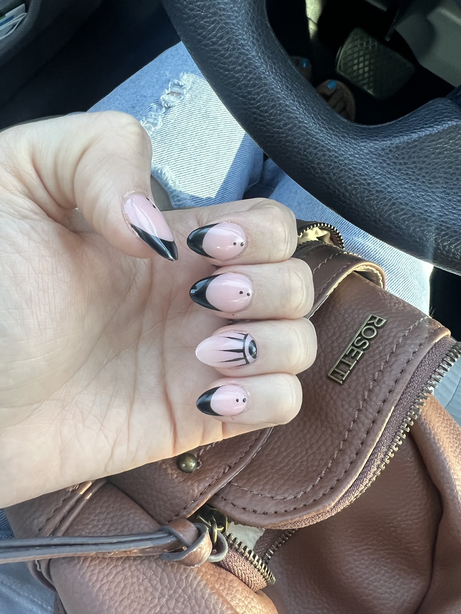 Polished Nail & Wax nail photo 3